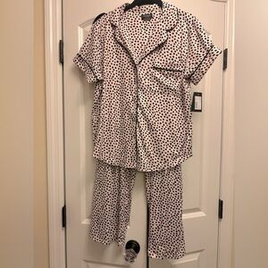 NWT Kate Spade Pink and Black Dot short sleeve button up pajamas size medium